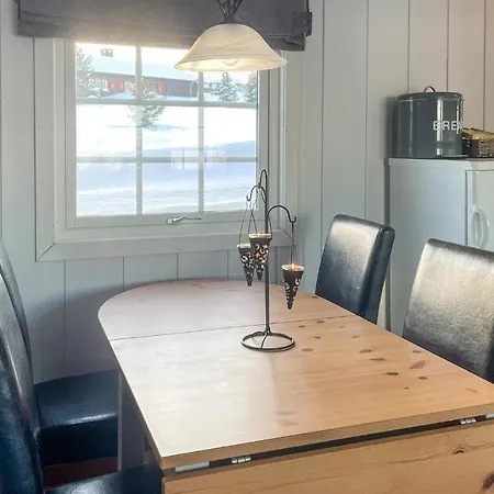 別荘 3 Bedroom Stunning In Sjusjøen