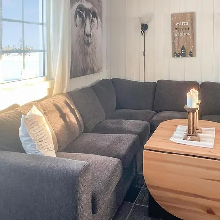 3 Bedroom Stunning In 別荘 *